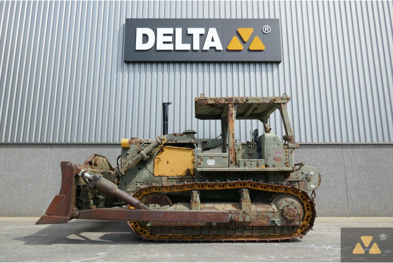 Caterpillar D7F Ex-army - Bulldozer: photos 1 Caterpillar D7F Ex-army - Bulldozer: photos 1