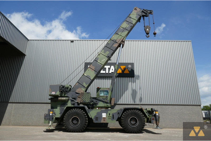 Grove RT875 Ex-army - Grue automotrice lente: photos 2 Grove RT875 Ex-army - Grue automotrice lente: photos 2
