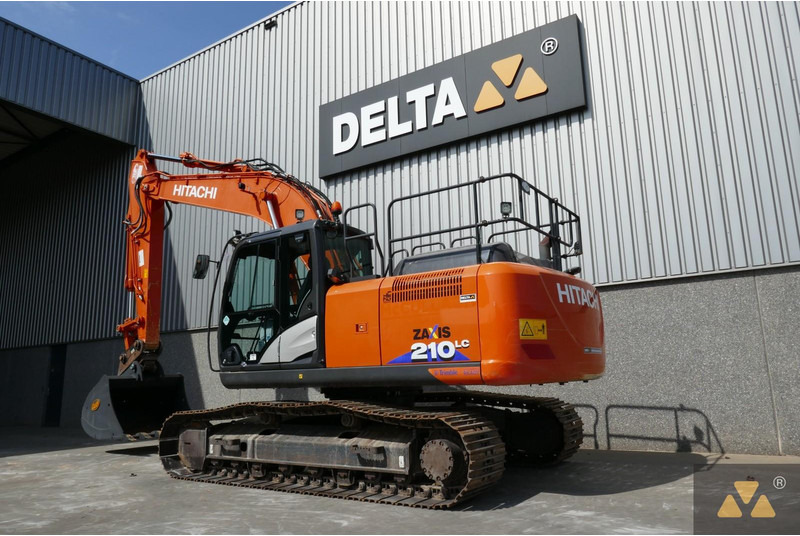 Hitachi ZX210LC-6 - Pelle sur chenille: photos 4 Hitachi ZX210LC-6 - Pelle sur chenille: photos 4