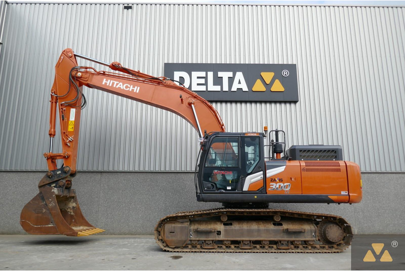 Hitachi ZX300LC-7 - Pelle sur chenille: photos 1 Hitachi ZX300LC-7 - Pelle sur chenille: photos 1