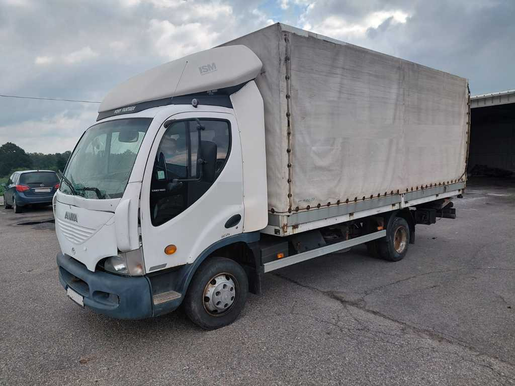 Avia D90, EURO 3, SIDES, HYDRAULIC FRONT - Camion à rideaux coulissants: photos 1 Avia D90, EURO 3, SIDES, HYDRAULIC FRONT - Camion à rideaux coulissants: photos 1