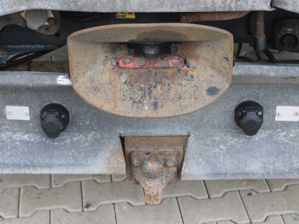 Camion plateau DAF LF 260, SLEEPING BODY, EURO 6, TIRES 80%: photos 6 Camion plateau DAF LF 260, SLEEPING BODY, EURO 6, TIRES 80%: photos 6