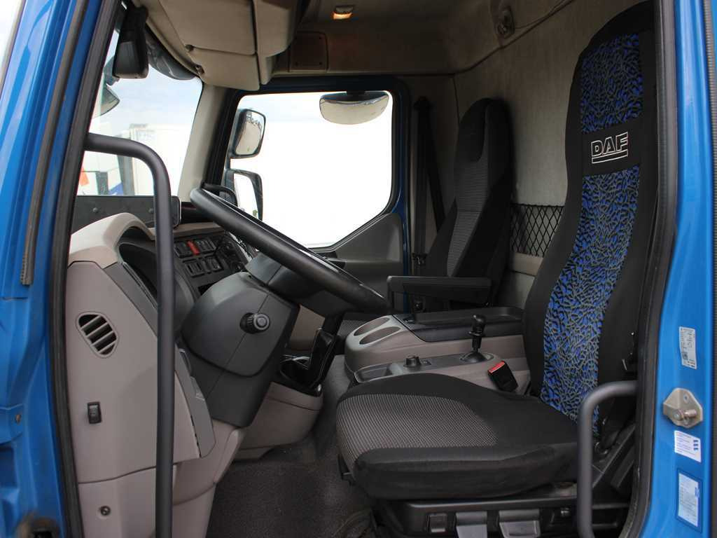 Camion plateau DAF LF 260, SLEEPING BODY, EURO 6, TIRES 80%: photos 8 Camion plateau DAF LF 260, SLEEPING BODY, EURO 6, TIRES 80%: photos 8