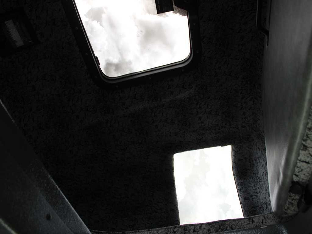 Camion plateau DAF LF 260, SLEEPING BODY, EURO 6, TIRES 80%: photos 19 Camion plateau DAF LF 260, SLEEPING BODY, EURO 6, TIRES 80%: photos 19