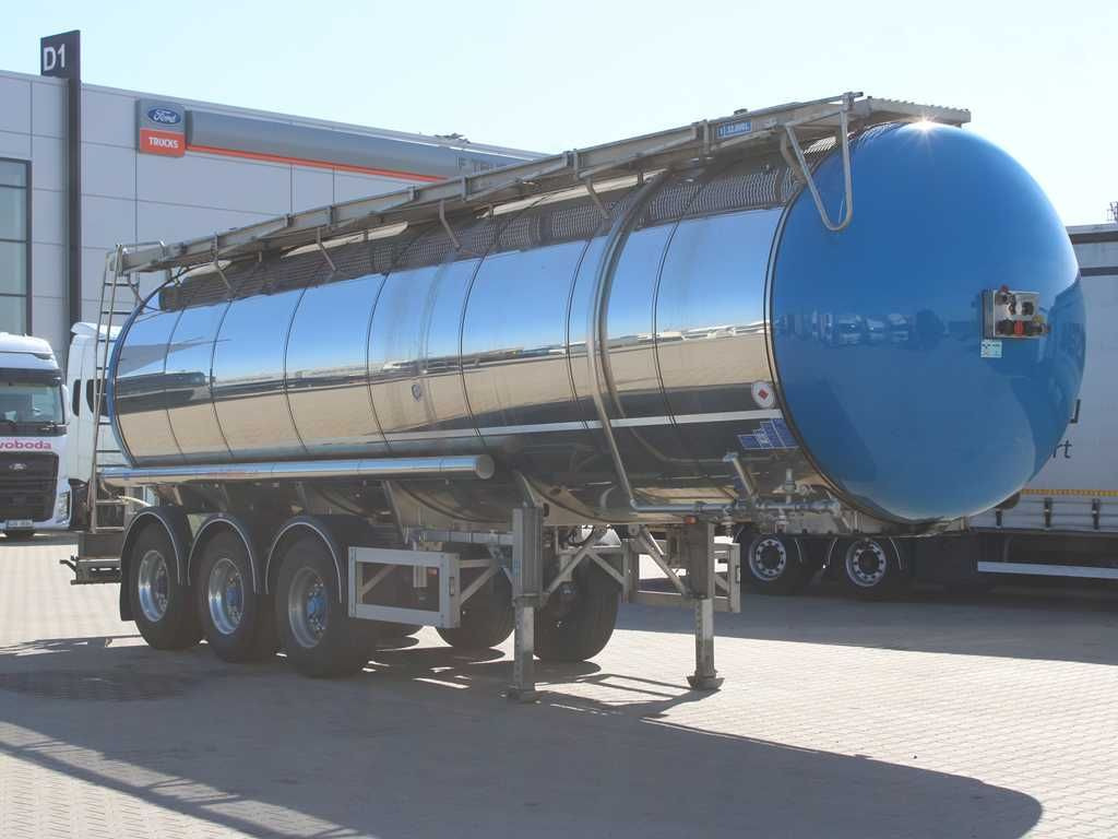 Feldbinder FELDBINDER tsa 32.3, NO ADR, 32m³, LIFTING AXLE - Semi-remorque citerne: photos 2 Feldbinder FELDBINDER tsa 32.3, NO ADR, 32m³, LIFTING AXLE - Semi-remorque citerne: photos 2