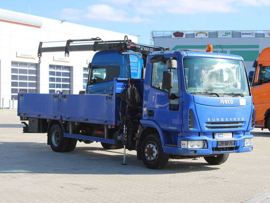 Iveco EUROCARGO 100E17, EURO 3, HYDRAULIC ARM HIAB 035-2 - Camion plateau, Camion grue: photos 3 Iveco EUROCARGO 100E17, EURO 3, HYDRAULIC ARM HIAB 035-2 - Camion plateau, Camion grue: photos 3