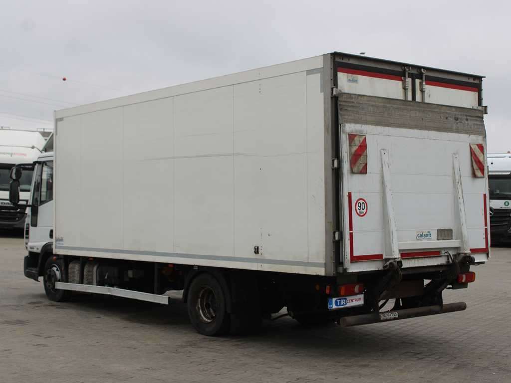 Iveco EUROCARGO 75E19, THERMO KING C - 450e, HYDRAULIC FRONT - Camion frigorifique: photos 5 Iveco EUROCARGO 75E19, THERMO KING C - 450e, HYDRAULIC FRONT - Camion frigorifique: photos 5