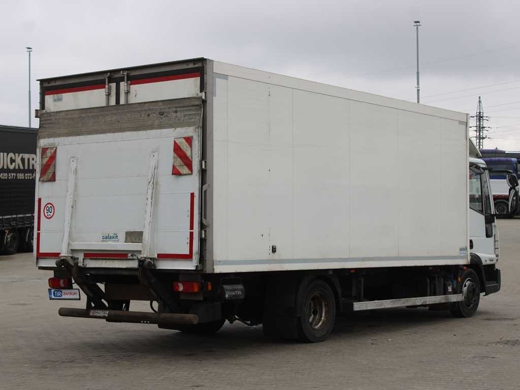 Iveco EUROCARGO 75E19, THERMO KING C - 450e, HYDRAULIC FRONT - Camion frigorifique: photos 4 Iveco EUROCARGO 75E19, THERMO KING C - 450e, HYDRAULIC FRONT - Camion frigorifique: photos 4