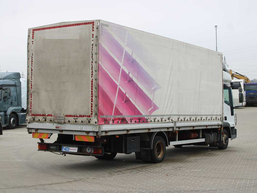 Iveco EUROCARGO ML 75 E 15, EURO 3, SLEEPING BODY - Camion à rideaux coulissants: photos 4 Iveco EUROCARGO ML 75 E 15, EURO 3, SLEEPING BODY - Camion à rideaux coulissants: photos 4