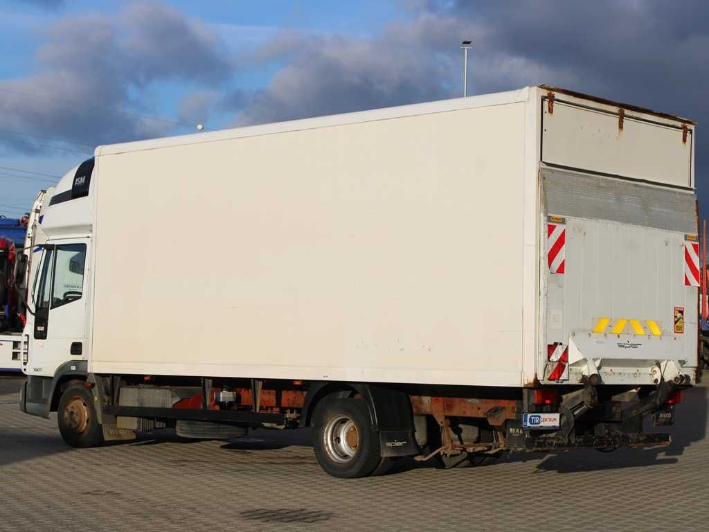 Iveco EUROCARGO ML75E17, TAIL LIFT, SLEEPING CABIN - Camion fourgon: photos 4 Iveco EUROCARGO ML75E17, TAIL LIFT, SLEEPING CABIN - Camion fourgon: photos 4