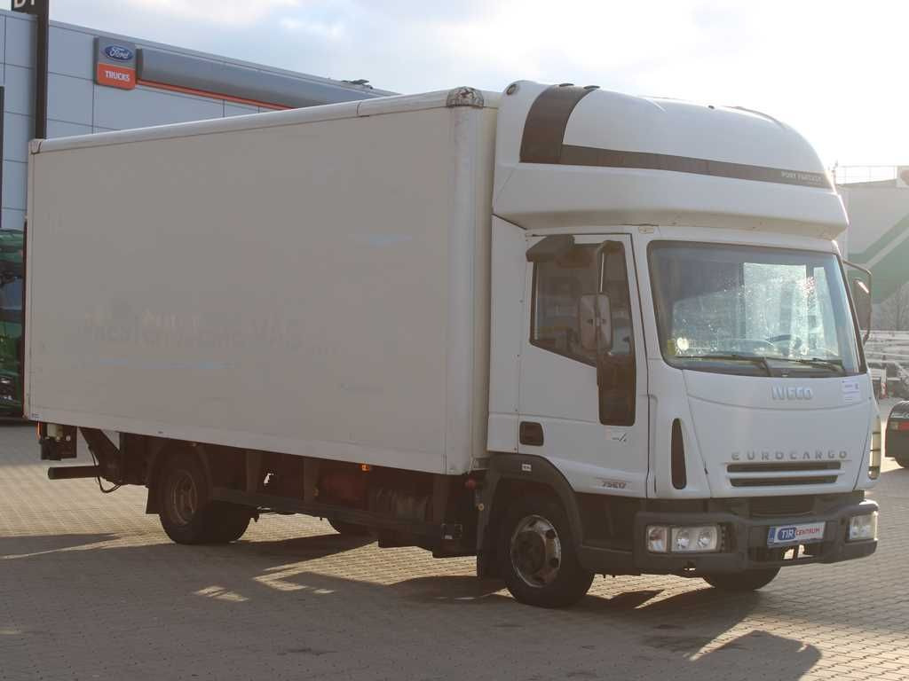 Iveco EUROCARGO ML75E17, TAIL LIFT, SLEEPING CABIN - Camion fourgon: photos 2 Iveco EUROCARGO ML75E17, TAIL LIFT, SLEEPING CABIN - Camion fourgon: photos 2