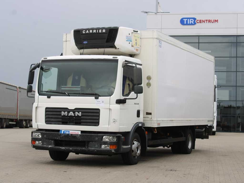 MAN TGL 12.210, TAIL LIFT, CARRIER SUPRA 850Mt - Camion frigorifique: photos 1 MAN TGL 12.210, TAIL LIFT, CARRIER SUPRA 850Mt - Camion frigorifique: photos 1