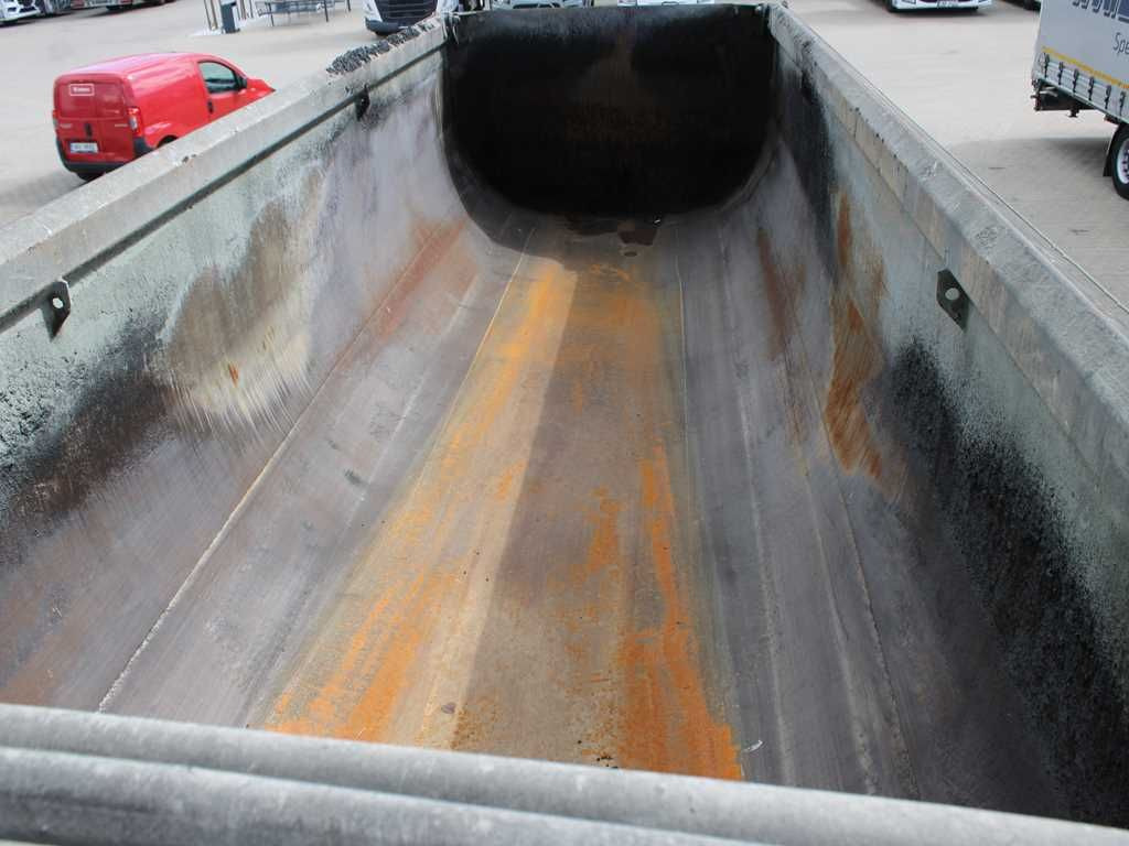 Menci SA 700 R, LIFTING AXLE, SHUTTER ROOF 12m³ - Semi-remorque benne: photos 5 Menci SA 700 R, LIFTING AXLE, SHUTTER ROOF 12m³ - Semi-remorque benne: photos 5