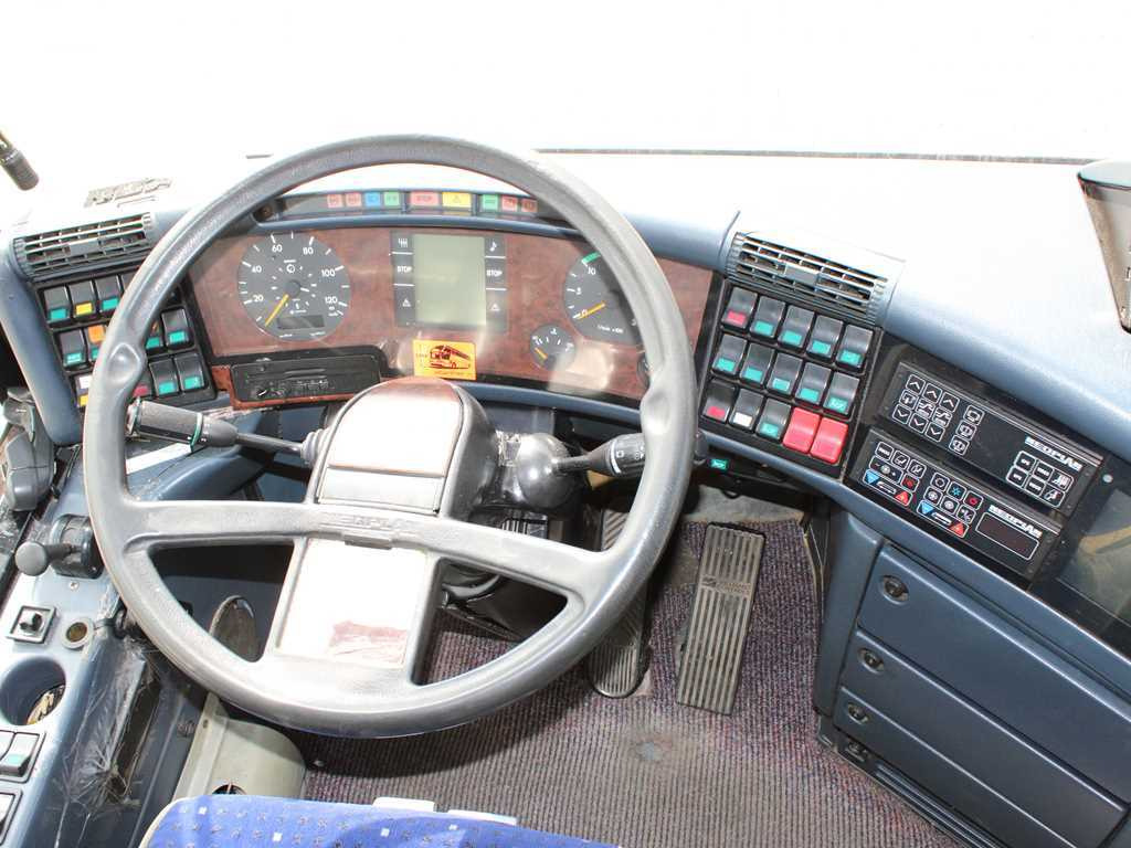 Neoplan N516, 6X2, RETARDER, KITCHEN - Autocar: photos 5 Neoplan N516, 6X2, RETARDER, KITCHEN - Autocar: photos 5
