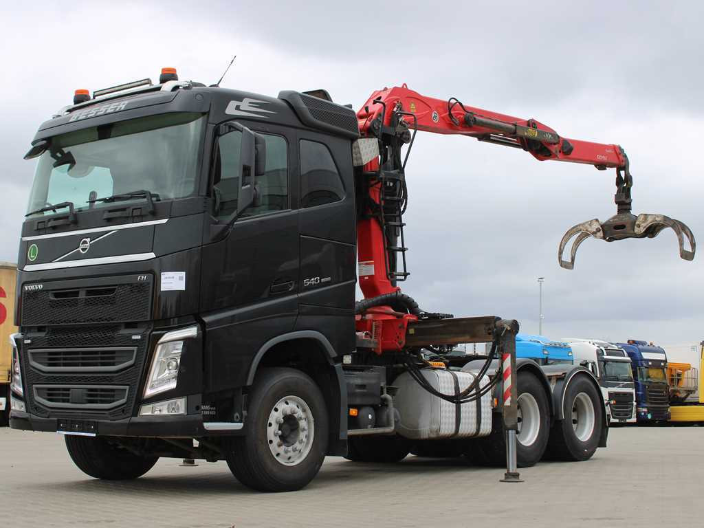 Volvo FH 540, 6X4, VEB+, PALFINGER EPSILON Q170Z96, PNEU 90% - Tracteur routier: photos 1 Volvo FH 540, 6X4, VEB+, PALFINGER EPSILON Q170Z96, PNEU 90% - Tracteur routier: photos 1