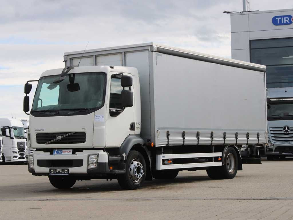 Volvo FL 240, EURO 5 - Camion à rideaux coulissants: photos 1 Volvo FL 240, EURO 5 - Camion à rideaux coulissants: photos 1