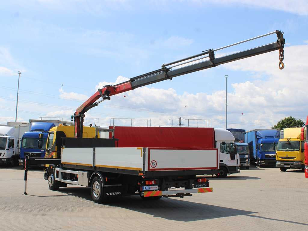 Volvo FL 250, EURO 6, SIDES, CAMERA, HYDRAULIC ARM PALFINGER PK 9002 EH - Camion plateau, Camion grue: photos 5 Volvo FL 250, EURO 6, SIDES, CAMERA, HYDRAULIC ARM PALFINGER PK 9002 EH - Camion plateau, Camion grue: photos 5
