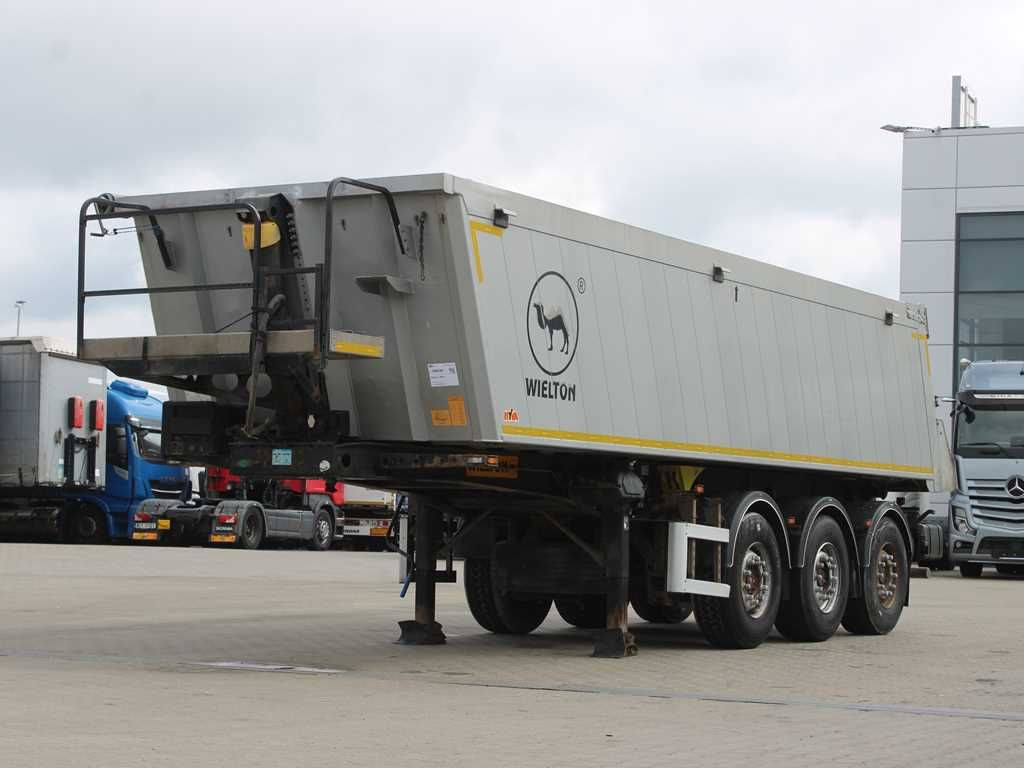 Wielton NW-3, SAF, FOLDING ROOF, LIFTING AXLE, 30m³ - Semi-remorque benne: photos 1 Wielton NW-3, SAF, FOLDING ROOF, LIFTING AXLE, 30m³ - Semi-remorque benne: photos 1