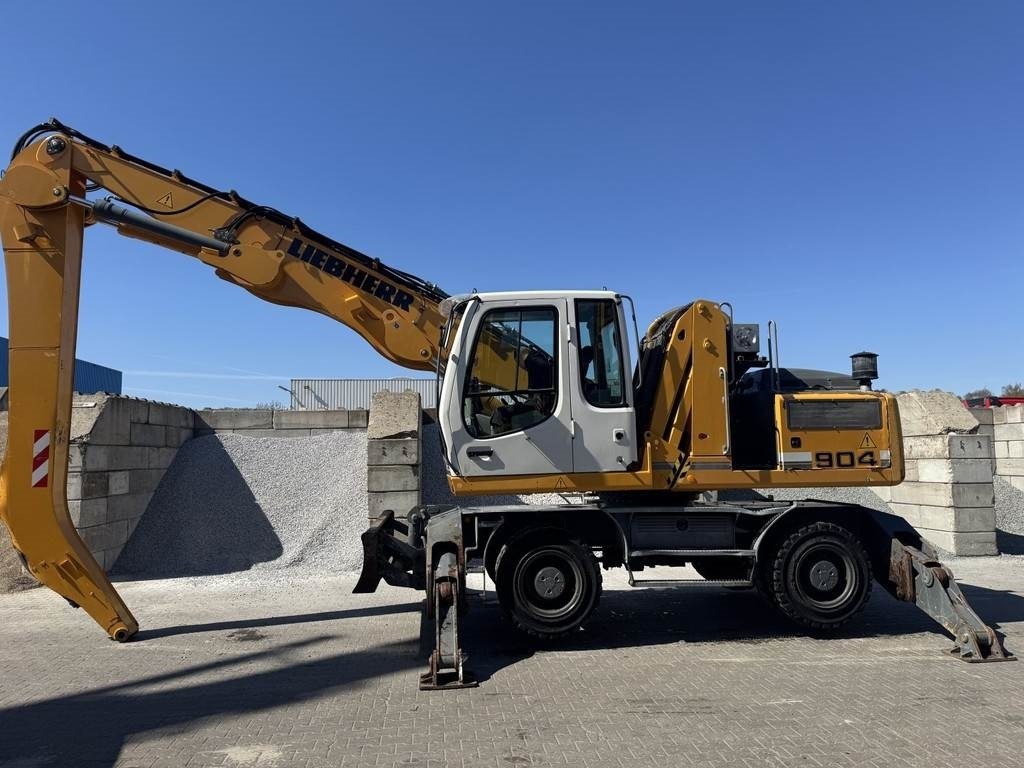 Liebherr A 904 C - Pelle de manutention: photos 2 Liebherr A 904 C - Pelle de manutention: photos 2