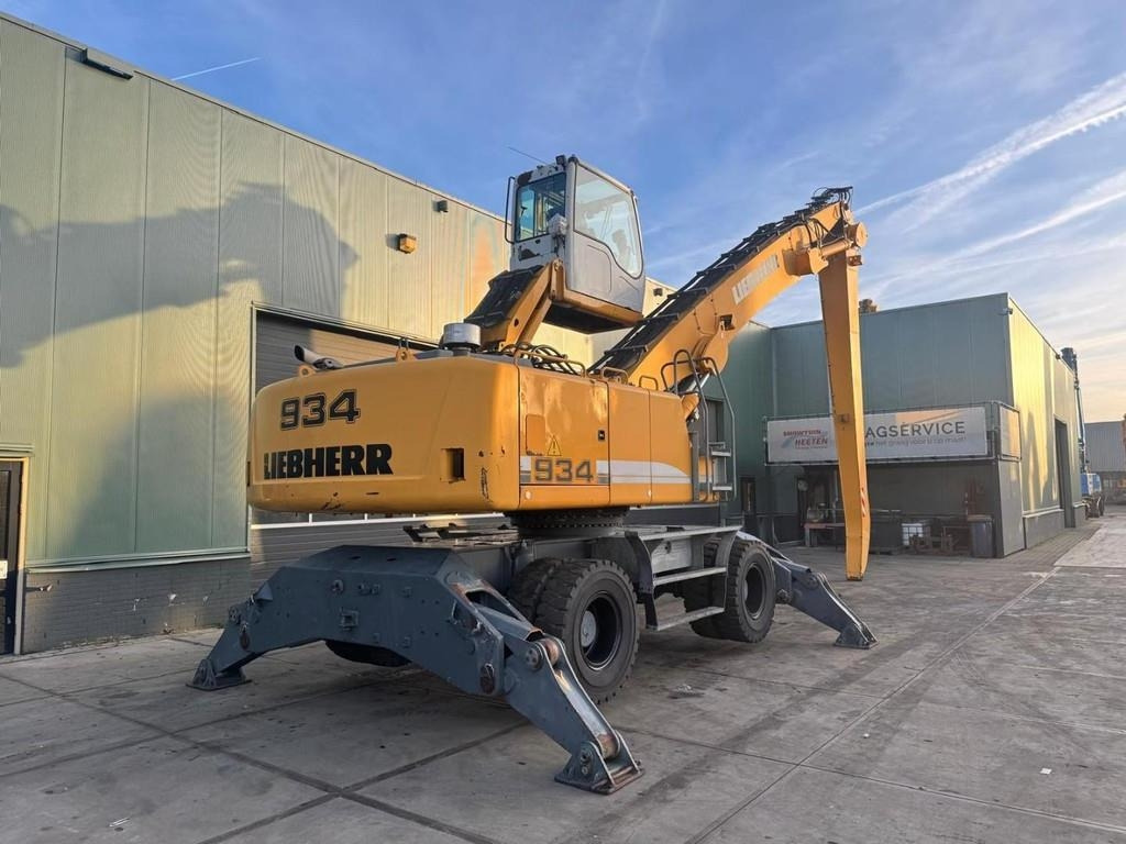 Liebherr A 934 C - Pelle de manutention: photos 4 Liebherr A 934 C - Pelle de manutention: photos 4