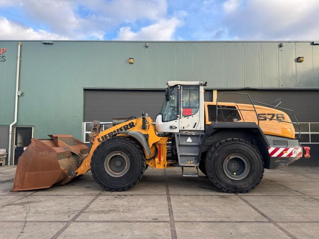 Liebherr L576  - Chargeuse sur pneus: photos 1 Liebherr L576  - Chargeuse sur pneus: photos 1