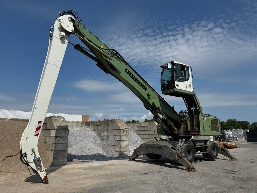 Liebherr LH 40 M - Pelle de manutention: photos 2 Liebherr LH 40 M - Pelle de manutention: photos 2