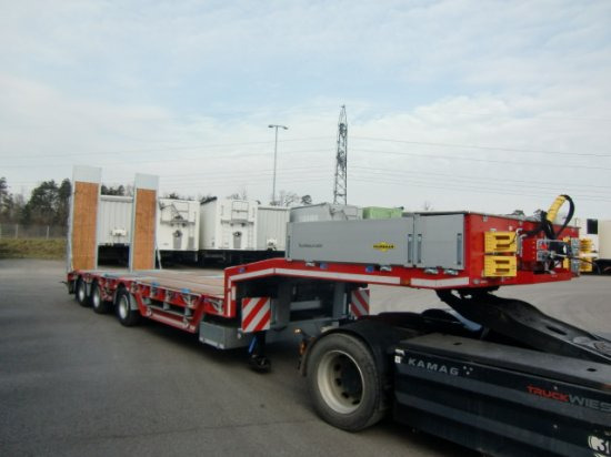 HUMBAUR HTSK 30 schräg, 3-Achs Tieflader, Radmulden, Liftachse, Nachlaufachse, Verzinkt - Semi-remorque surbaissé: photos 3 HUMBAUR HTSK 30 schräg, 3-Achs Tieflader, Radmulden, Liftachse, Nachlaufachse, Verzinkt - Semi-remorque surbaissé: photos 3