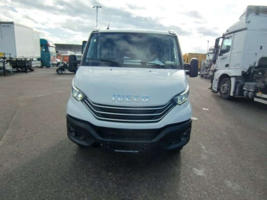 Iveco Daily 40 - 180 Fahrgestell, E6 Automatik mehrere Einheiten verfügbar - Châssis cabine: photos 2 Iveco Daily 40 - 180 Fahrgestell, E6 Automatik mehrere Einheiten verfügbar - Châssis cabine: photos 2