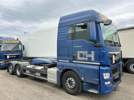 MAN TGX 26.440 XLX 6x2 Liftachse, Euro 6, Retarder, Motorschaden - Camion porte-conteneur/ Caisse mobile: photos 1 MAN TGX 26.440 XLX 6x2 Liftachse, Euro 6, Retarder, Motorschaden - Camion porte-conteneur/ Caisse mobile: photos 1