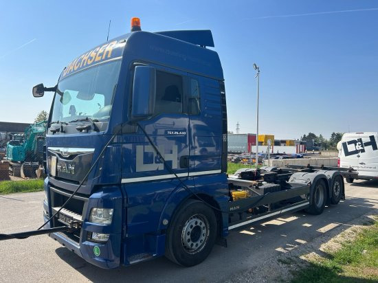 MAN TGX 26.440 XLX 6x2 Liftachse, Retarder, Euro 6, Motorschaden - Camion porte-conteneur/ Caisse mobile: photos 2 MAN TGX 26.440 XLX 6x2 Liftachse, Retarder, Euro 6, Motorschaden - Camion porte-conteneur/ Caisse mobile: photos 2