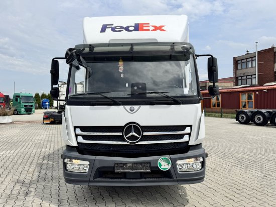 Mercedes-Benz Atego 1224 Koffer mit Hebebühne - Camion fourgon: photos 2 Mercedes-Benz Atego 1224 Koffer mit Hebebühne - Camion fourgon: photos 2