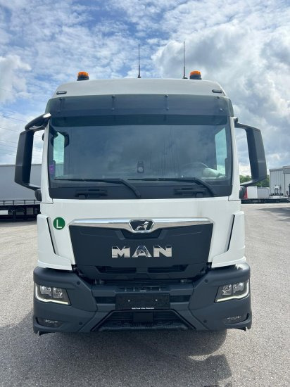 MAN TGS 18.520 4x4 Hydro Pritarder Kipphydraulik - Tracteur routier: photos 3 MAN TGS 18.520 4x4 Hydro Pritarder Kipphydraulik - Tracteur routier: photos 3