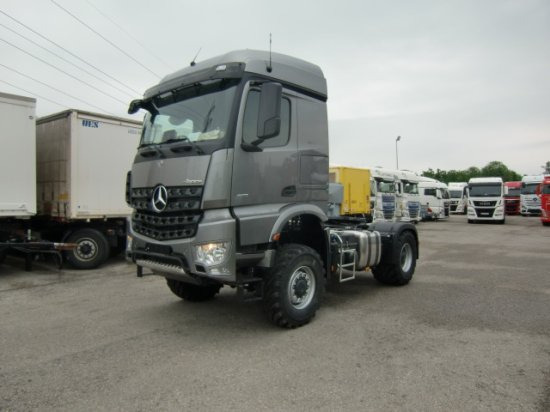 Mercedes-Benz Arocs 1851 EURO6 Agromover Hochdach - Tracteur routier: photos 1 Mercedes-Benz Arocs 1851 EURO6 Agromover Hochdach - Tracteur routier: photos 1