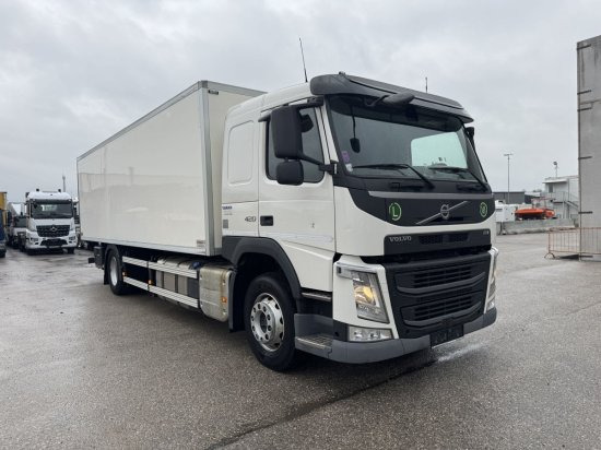 Volvo FM 420, Schlafkabine Koffer mit Ladebordwand - Camion fourgon: photos 3 Volvo FM 420, Schlafkabine Koffer mit Ladebordwand - Camion fourgon: photos 3