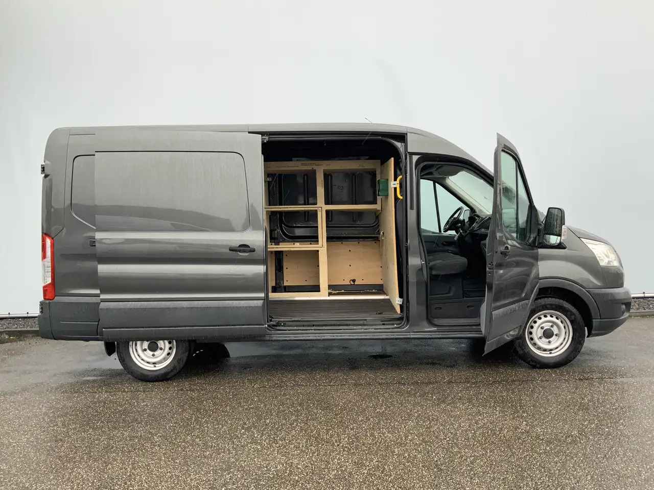 Ford Transit 330 2.2 TDCI L3H3 Ambiente Airco 3 Zits Euro 5 - Fourgon utilitaire: photos 4 Ford Transit 330 2.2 TDCI L3H3 Ambiente Airco 3 Zits Euro 5 - Fourgon utilitaire: photos 4