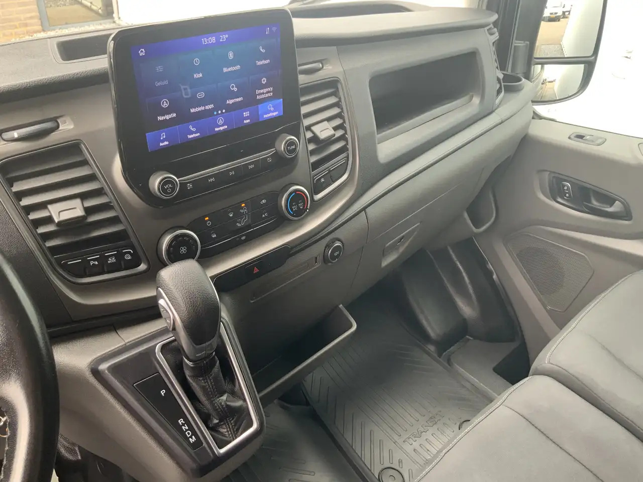 Ford Transit 350 2.0 TDCI L3H2 EXPORT !! Koel vries Automaat Tr - Fourgon utilitaire: photos 4 Ford Transit 350 2.0 TDCI L3H2 EXPORT !! Koel vries Automaat Tr - Fourgon utilitaire: photos 4