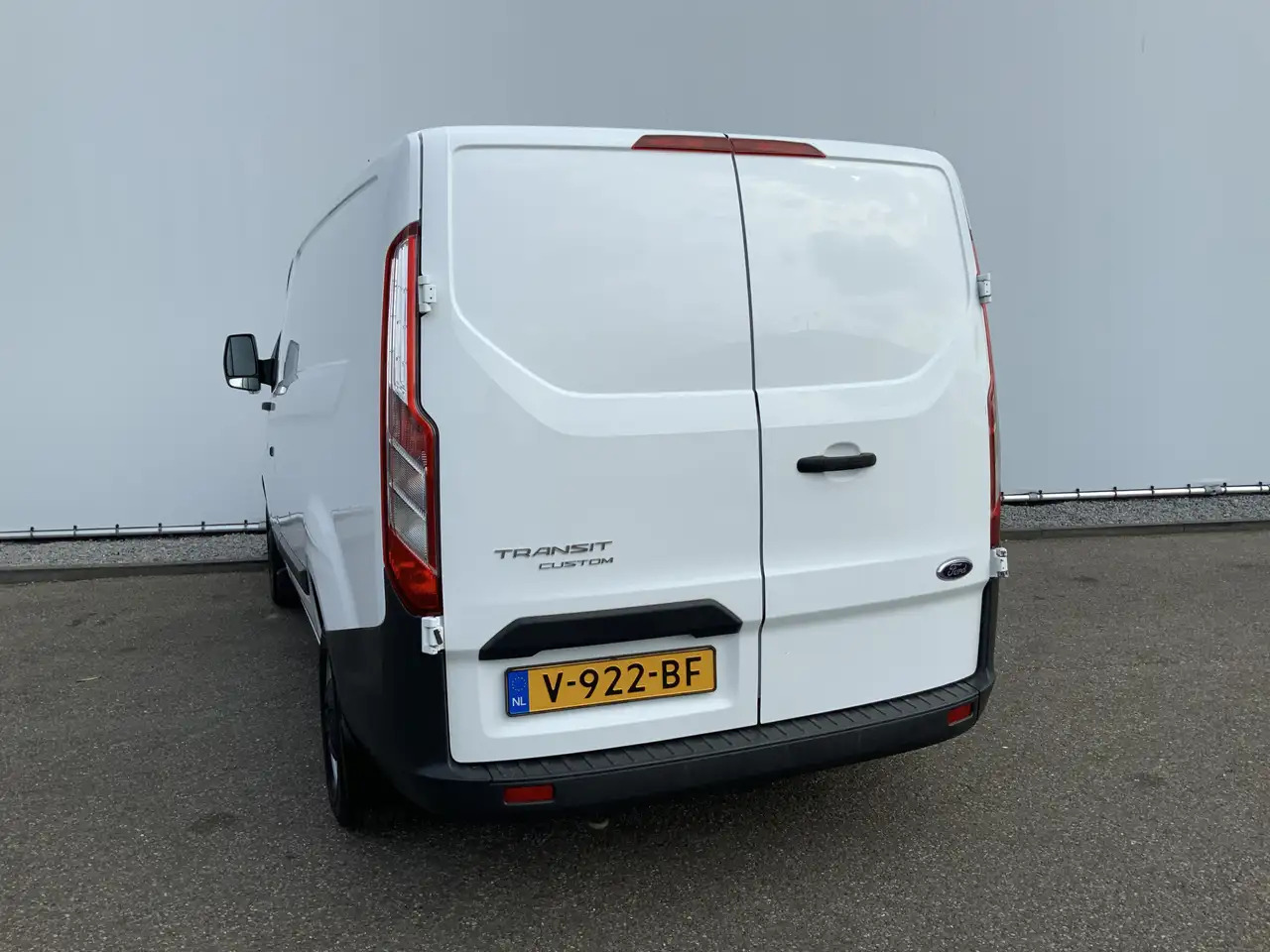 Ford Transit Custom 270 2.2 TDCI L1H1 Economy Edition Airco Cruise 3 Z - Fourgonnette: photos 2 Ford Transit Custom 270 2.2 TDCI L1H1 Economy Edition Airco Cruise 3 Z - Fourgonnette: photos 2