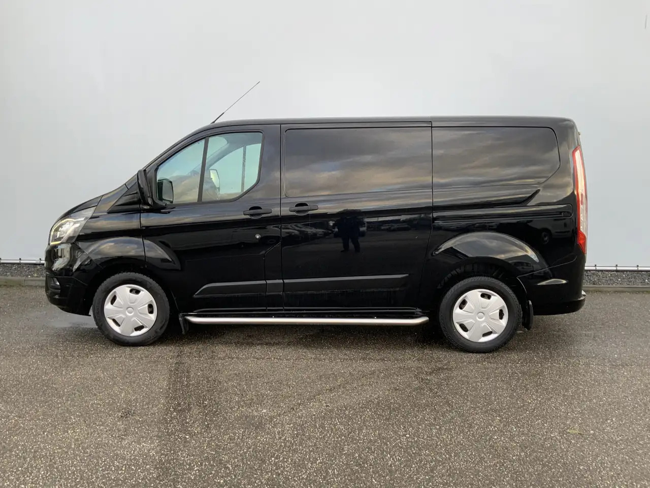 Ford Transit Custom 280 2.0 TDCI L1H1 Automaat Dub Schuifdeur Side Bar - Fourgon utilitaire: photos 3 Ford Transit Custom 280 2.0 TDCI L1H1 Automaat Dub Schuifdeur Side Bar - Fourgon utilitaire: photos 3