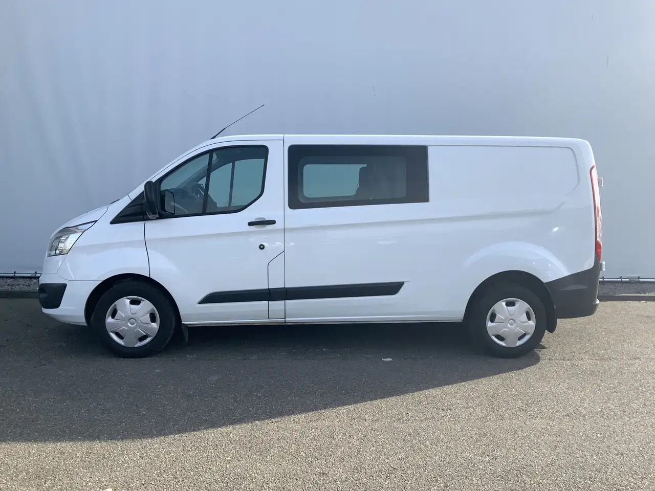 Ford Transit Custom 290 2.0 TDCI L2H1 6 Zits Trend DC Airco Cruise Tre - Utilitaire double cabine: photos 3 Ford Transit Custom 290 2.0 TDCI L2H1 6 Zits Trend DC Airco Cruise Tre - Utilitaire double cabine: photos 3