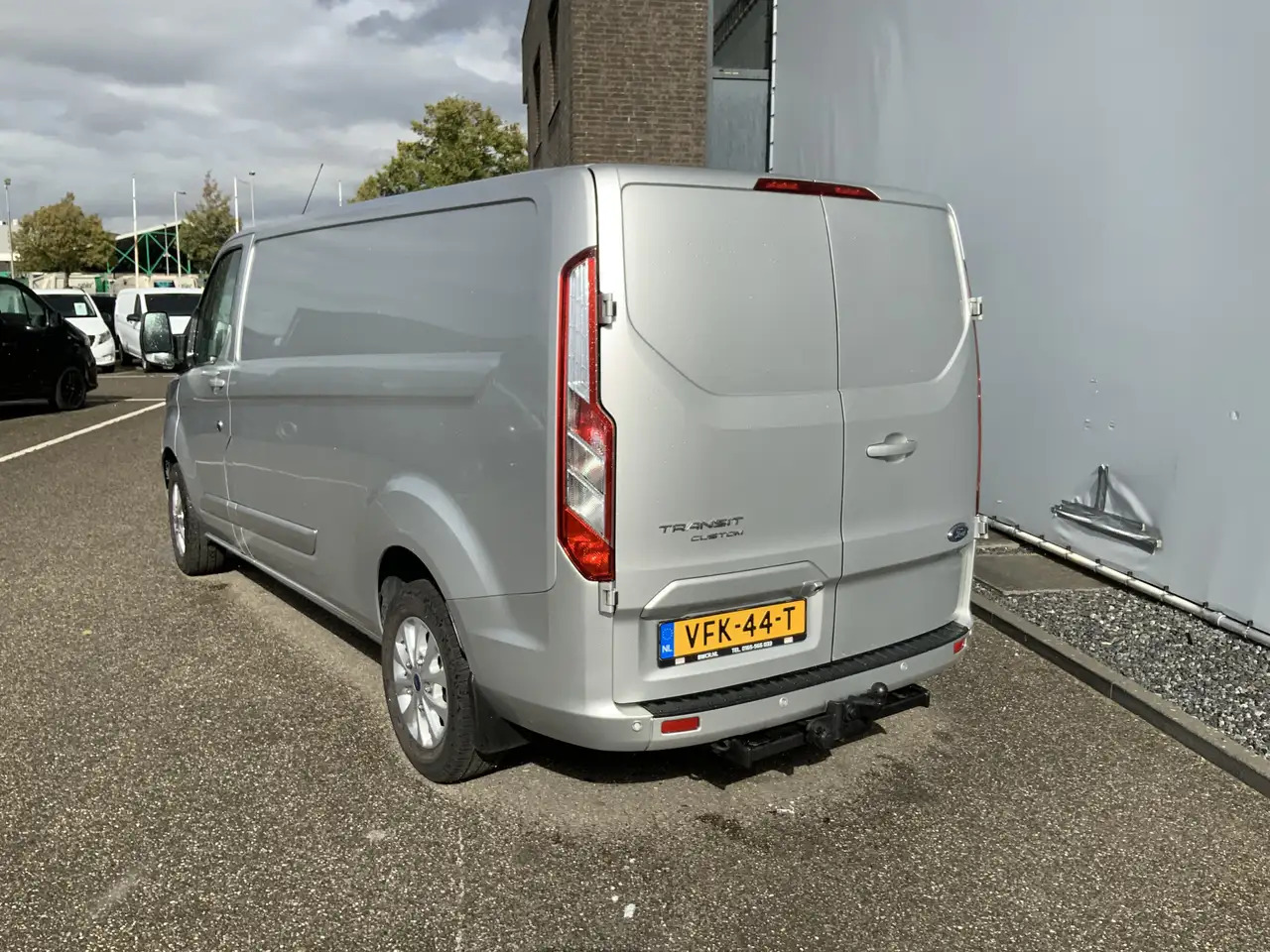 Ford Transit Custom 300 2.0 TDCI (MOTOR DEFECT!!) L2H2 Airco Navi 3 Zi - Fourgon utilitaire: photos 4 Ford Transit Custom 300 2.0 TDCI (MOTOR DEFECT!!) L2H2 Airco Navi 3 Zi - Fourgon utilitaire: photos 4