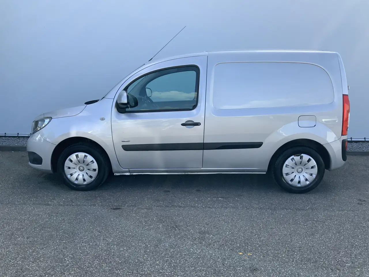 Mercedes-Benz Citan 109 CDI BlueEFFICIENCY Airco Cruise Euro 5 - Fourgonnette: photos 3 Mercedes-Benz Citan 109 CDI BlueEFFICIENCY Airco Cruise Euro 5 - Fourgonnette: photos 3