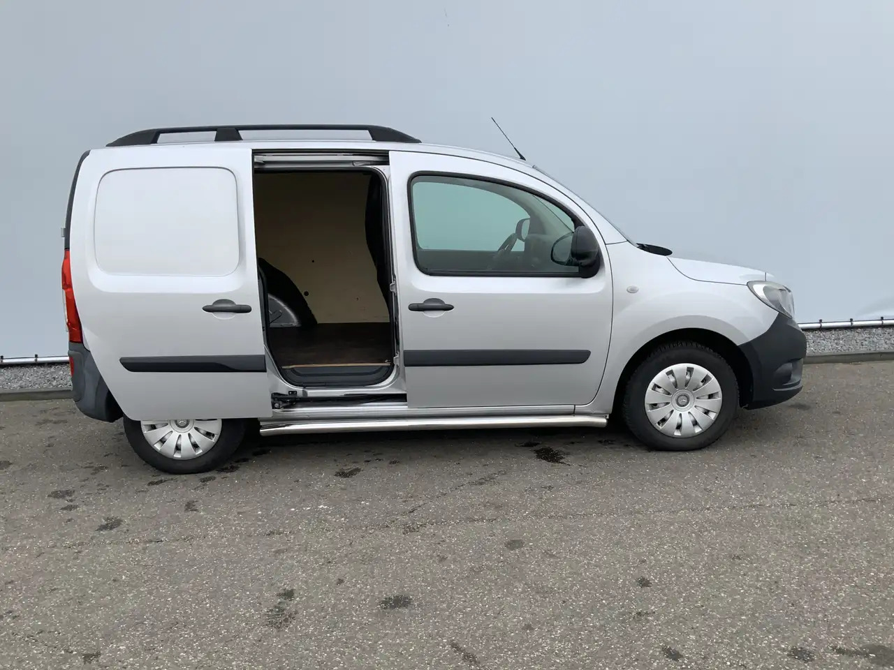 Fourgonnette Mercedes-Benz Citan 109 CDI BlueEFFICIENCY Business Ambition Airco Tre: photos 13