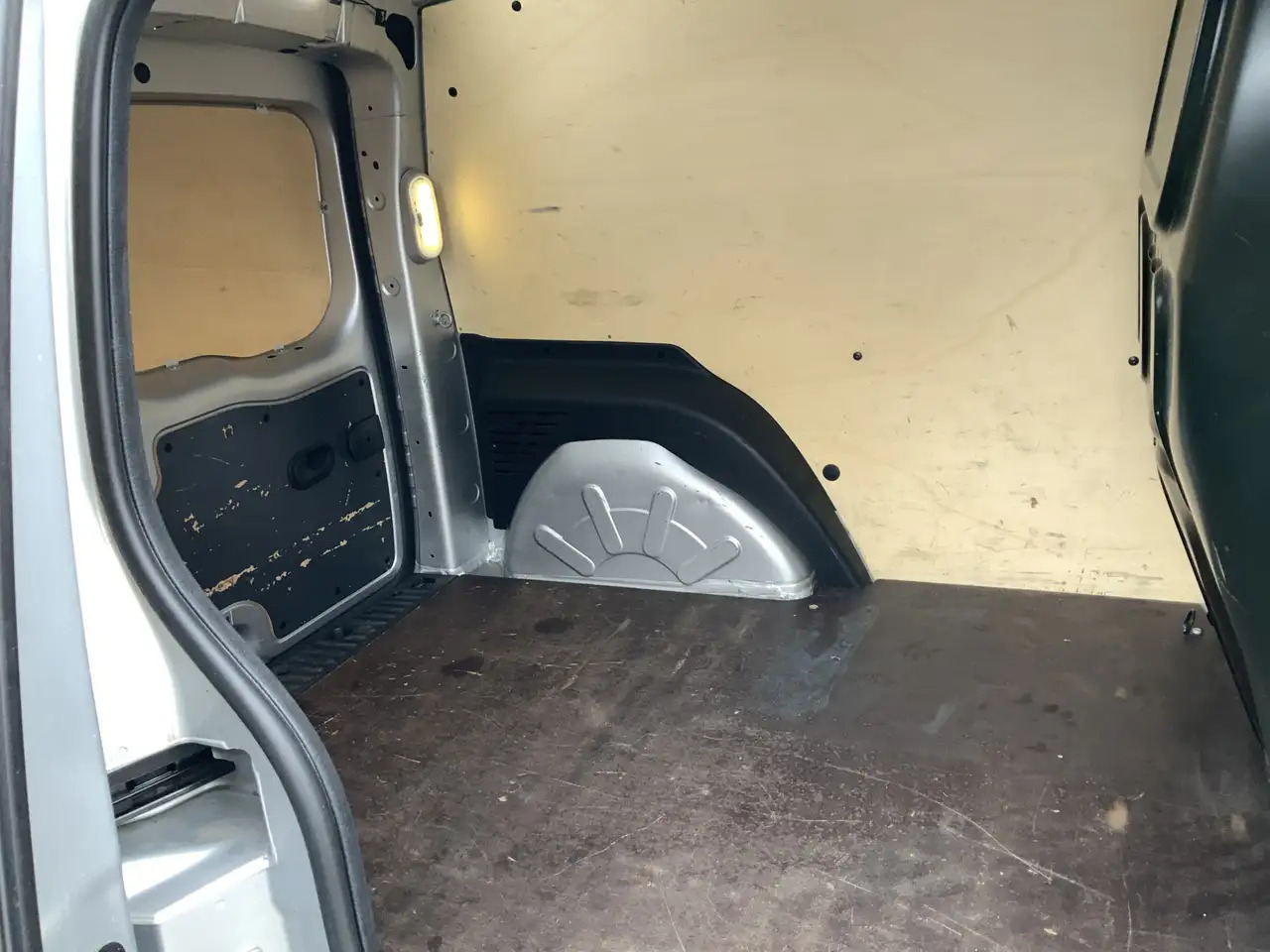 Fourgonnette Mercedes-Benz Citan 109 CDI BlueEFFICIENCY Business Ambition Airco Tre: photos 14