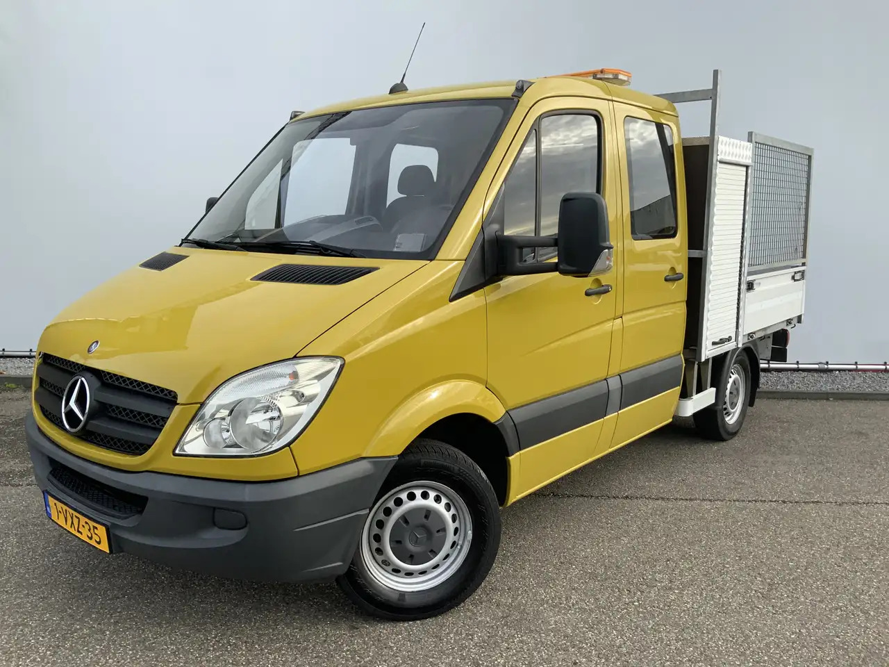 Mercedes-Benz Sprinter 213 2.2 CDI 325 Automaat DubCab Pick Up 5 Zits Tre - Fourgon plateau, Utilitaire double cabine: photos 1 Mercedes-Benz Sprinter 213 2.2 CDI 325 Automaat DubCab Pick Up 5 Zits Tre - Fourgon plateau, Utilitaire double cabine: photos 1