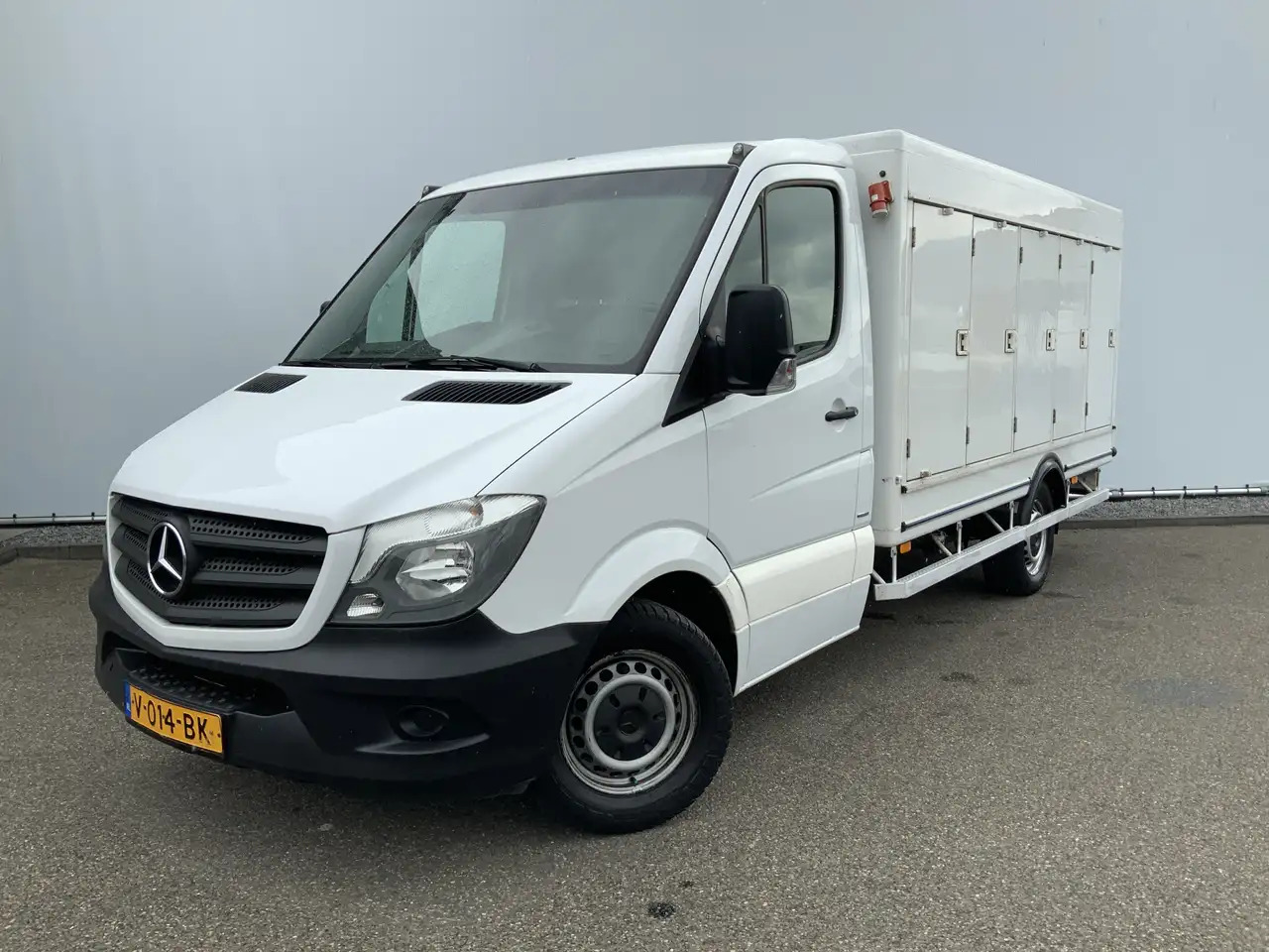 Mercedes-Benz Sprinter 311 2.2 CDI 366 40 gr _0 ijswagen 10 Deuren Euro 6 - Véhicule utilitaire frigorifique: photos 1 Mercedes-Benz Sprinter 311 2.2 CDI 366 40 gr _0 ijswagen 10 Deuren Euro 6 - Véhicule utilitaire frigorifique: photos 1