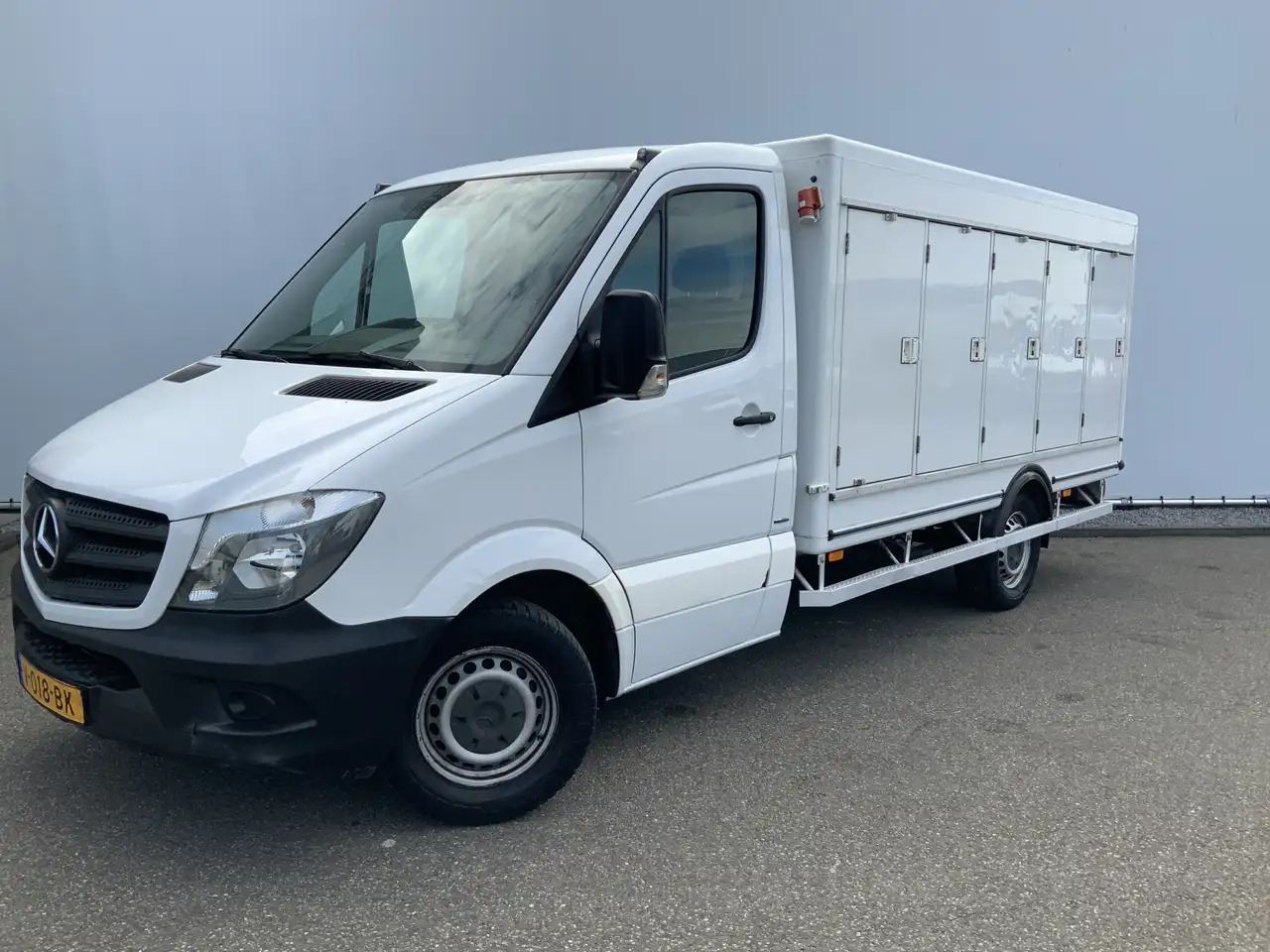 Mercedes-Benz Sprinter 311 2.2 CDI 366 ijsAuto - 40 C. Deuren 10 Euro 6 - Véhicule utilitaire frigorifique: photos 1 Mercedes-Benz Sprinter 311 2.2 CDI 366 ijsAuto - 40 C. Deuren 10 Euro 6 - Véhicule utilitaire frigorifique: photos 1