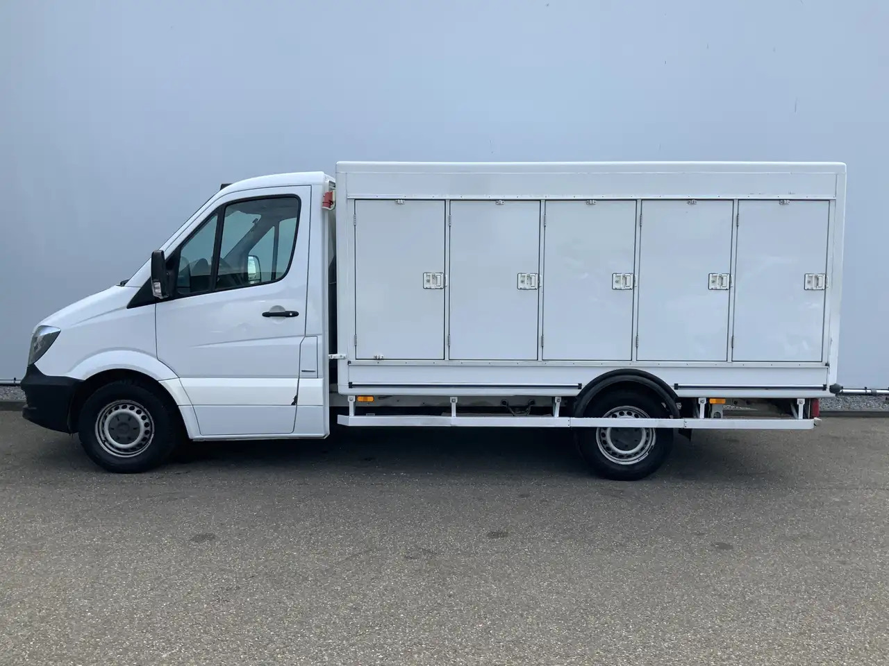 Mercedes-Benz Sprinter 311 2.2 CDI 366 ijsAuto - 40 C. Deuren 10 Euro 6 - Véhicule utilitaire frigorifique: photos 3 Mercedes-Benz Sprinter 311 2.2 CDI 366 ijsAuto - 40 C. Deuren 10 Euro 6 - Véhicule utilitaire frigorifique: photos 3