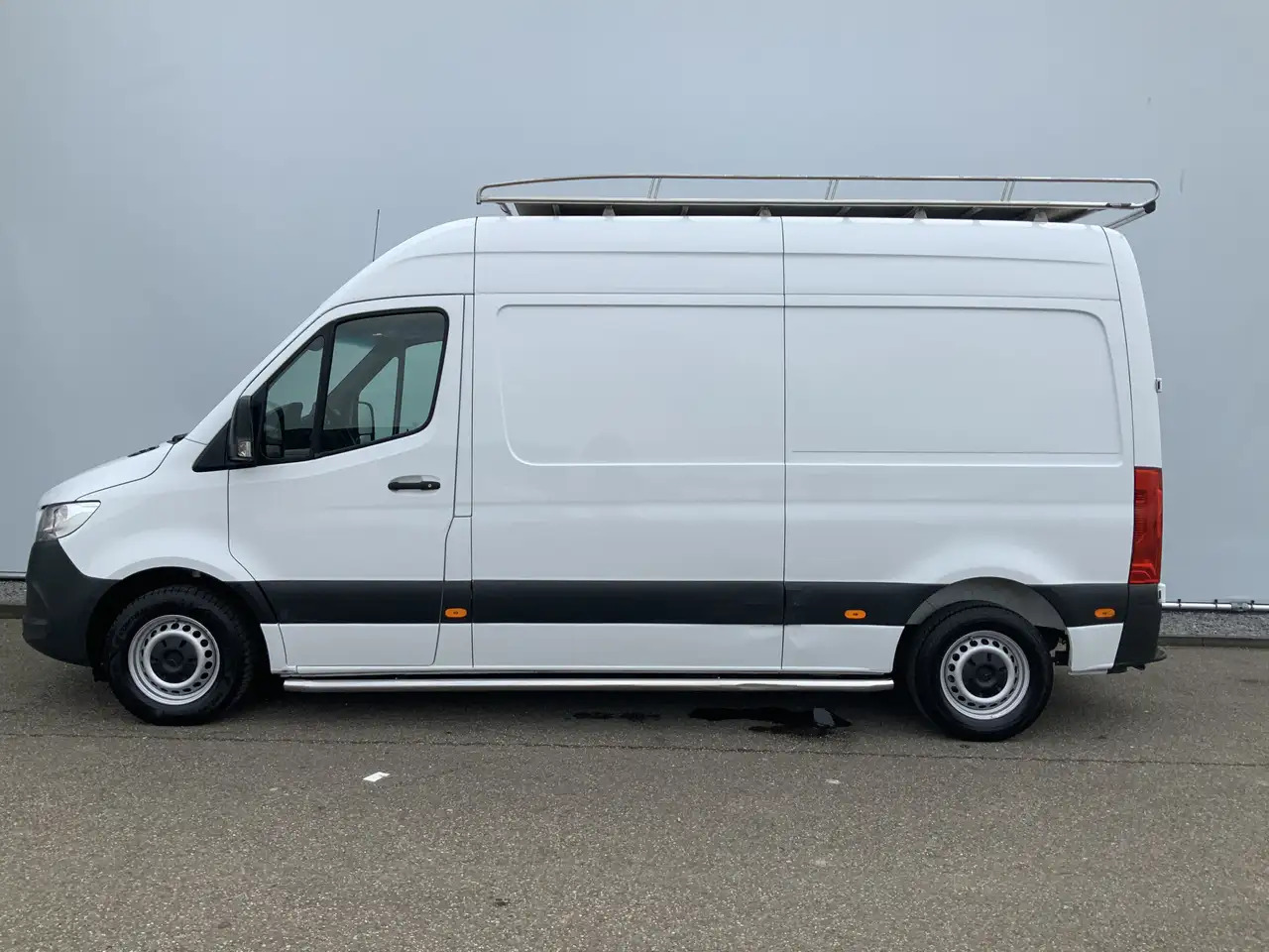 Mercedes-Benz Sprinter 311 2.2 CDI L2H2 Automaat Airco 3 Zits Imperiaal T - Fourgon utilitaire: photos 3 Mercedes-Benz Sprinter 311 2.2 CDI L2H2 Automaat Airco 3 Zits Imperiaal T - Fourgon utilitaire: photos 3
