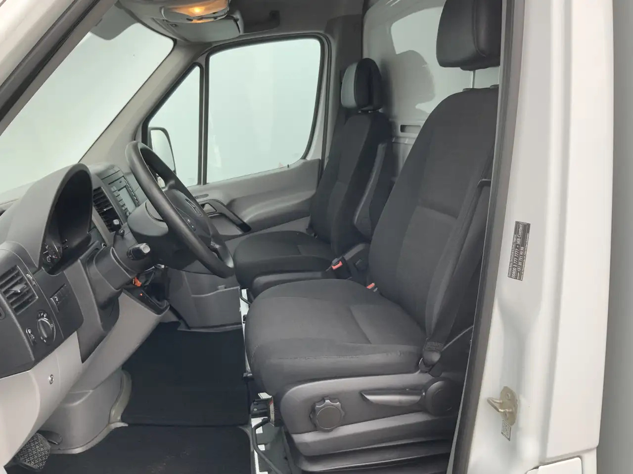 Mercedes-Benz Sprinter 416 2.2 BlueTEC 366 Meubelbak & Lift Automaat Airc - Fourgon: photos 4 Mercedes-Benz Sprinter 416 2.2 BlueTEC 366 Meubelbak & Lift Automaat Airc - Fourgon: photos 4