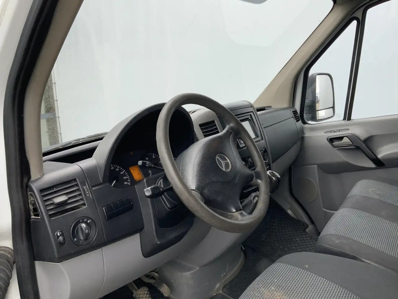 Mercedes-Benz Sprinter 513 2.2 CDI 432 Meubelbak & Deuren 3 Zits Cruise T - Fourgon: photos 5 Mercedes-Benz Sprinter 513 2.2 CDI 432 Meubelbak & Deuren 3 Zits Cruise T - Fourgon: photos 5